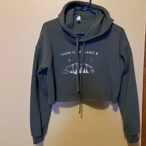 Bella  Bellacanvas cropped hoodie in olive green size small